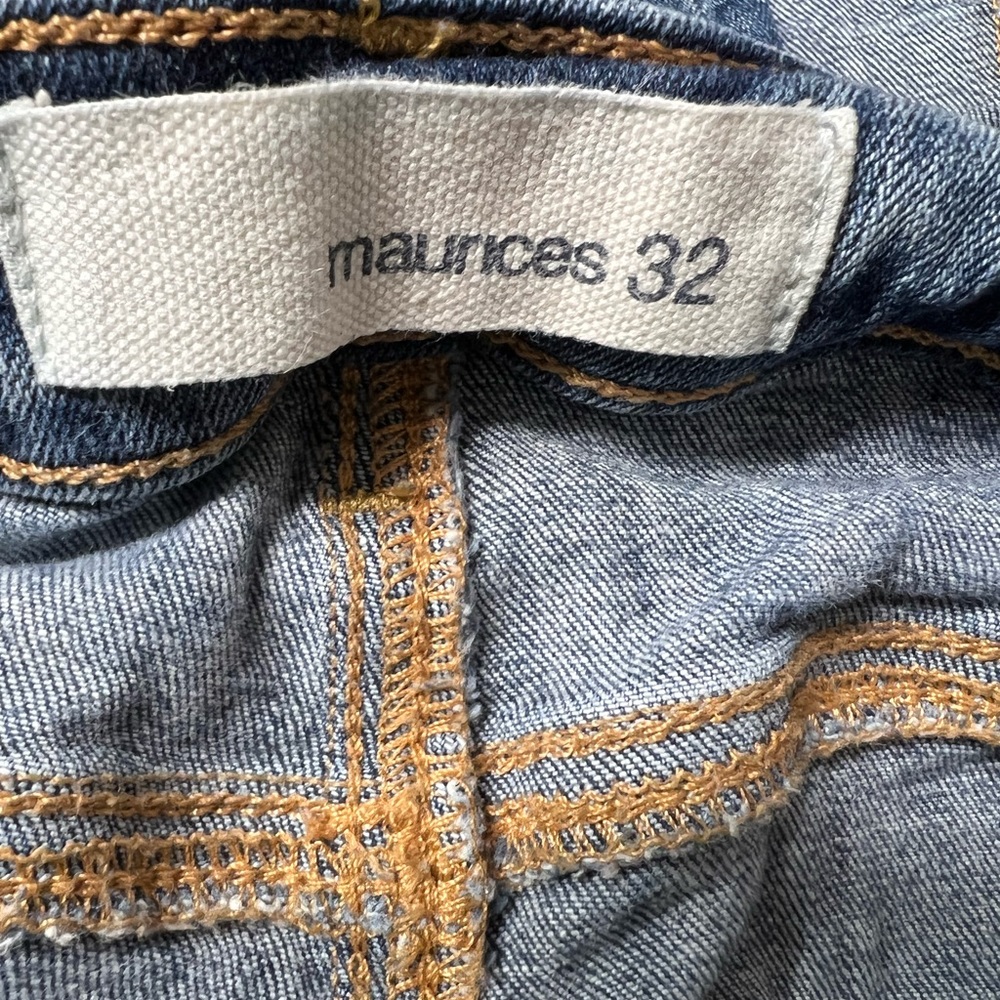 Maurice’s Distressed Jeans - Picture 10 of 10